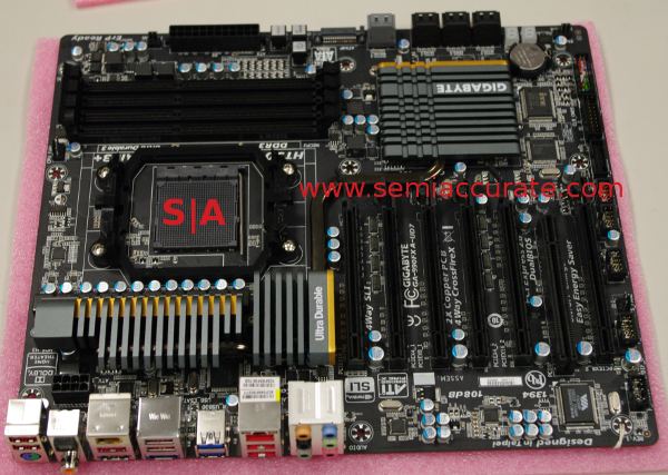 Gigabyte_GA-990FXA-UD7.jpg